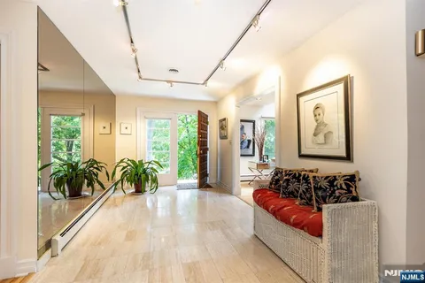 $1,250,000 | 83 Brookside Terrace, Caldwell, NJ 07006