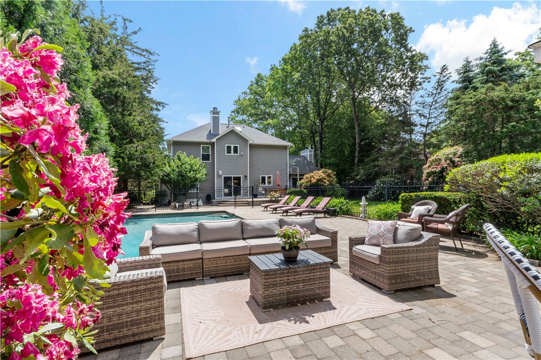 134 Wickham Road North Kingstown, RI 02852 - Photo 8 of 45