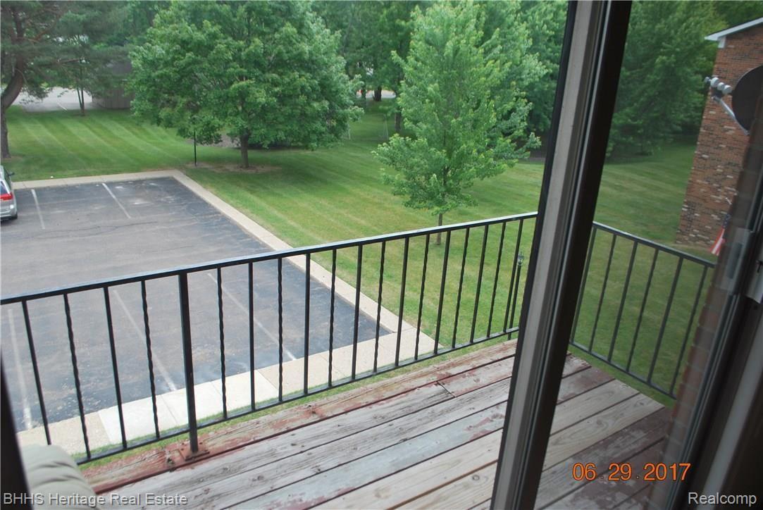507 West Highland Road, Unit 10 Howell, MI 48843 - Photo 20 of 20 DSC_0022.JPG
