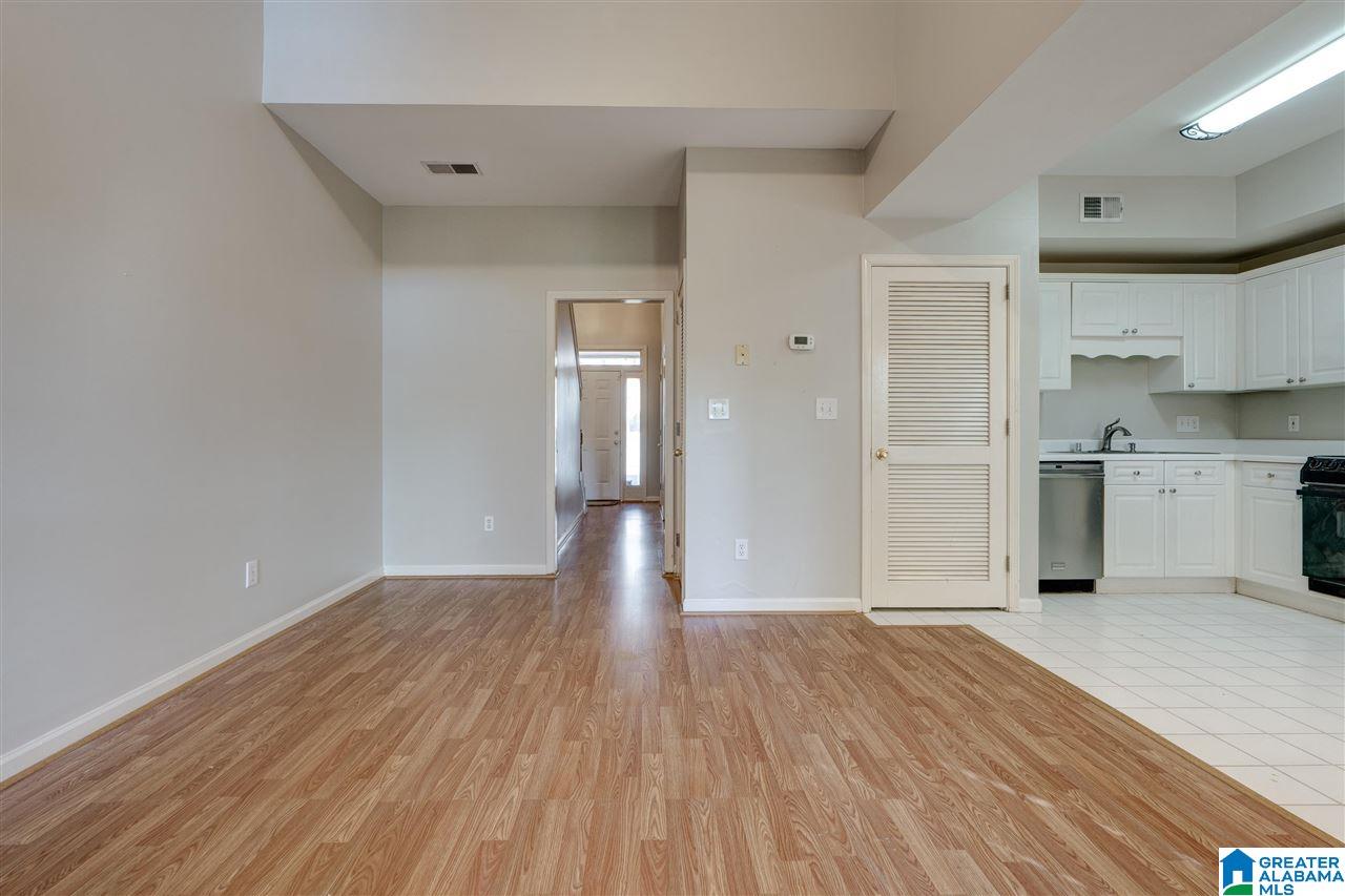 1003 Old Rocky Ridge Lane Birmingham, AL 35216 - Photo 5 of 31