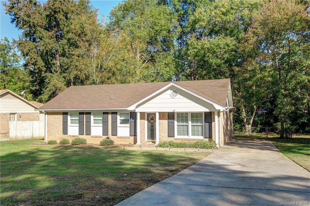 318 Clearbrook Road Matthews, NC 28105 - Photo 17 of 22 Gallery Image 17