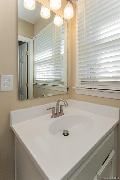 318 Clearbrook Road Matthews, NC 28105 - Photo 21 of 22 Gallery Image 21
