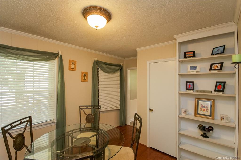 318 Clearbrook Road Matthews, NC 28105 - Photo 10 of 22 Gallery Image 10