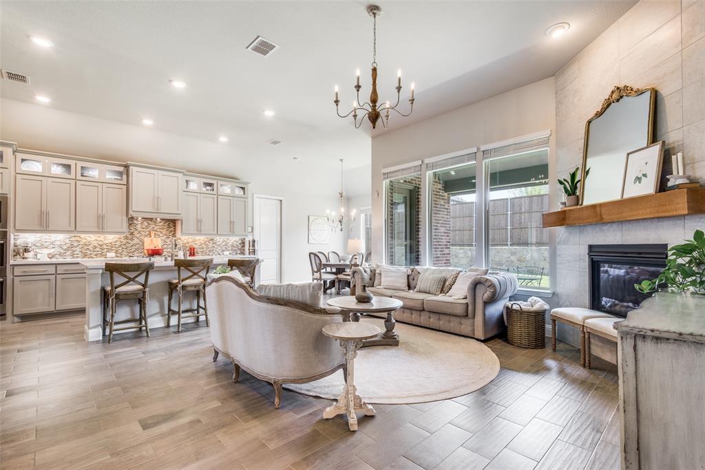 9759 Hickory Hill Road Frisco, TX 75035 - Photo 8 of 38