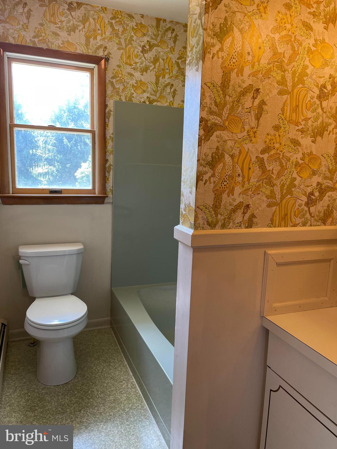 4607 Lynncrest Drive Hampstead, MD 21074 - Photo 16 of 17 Hall Full Bath