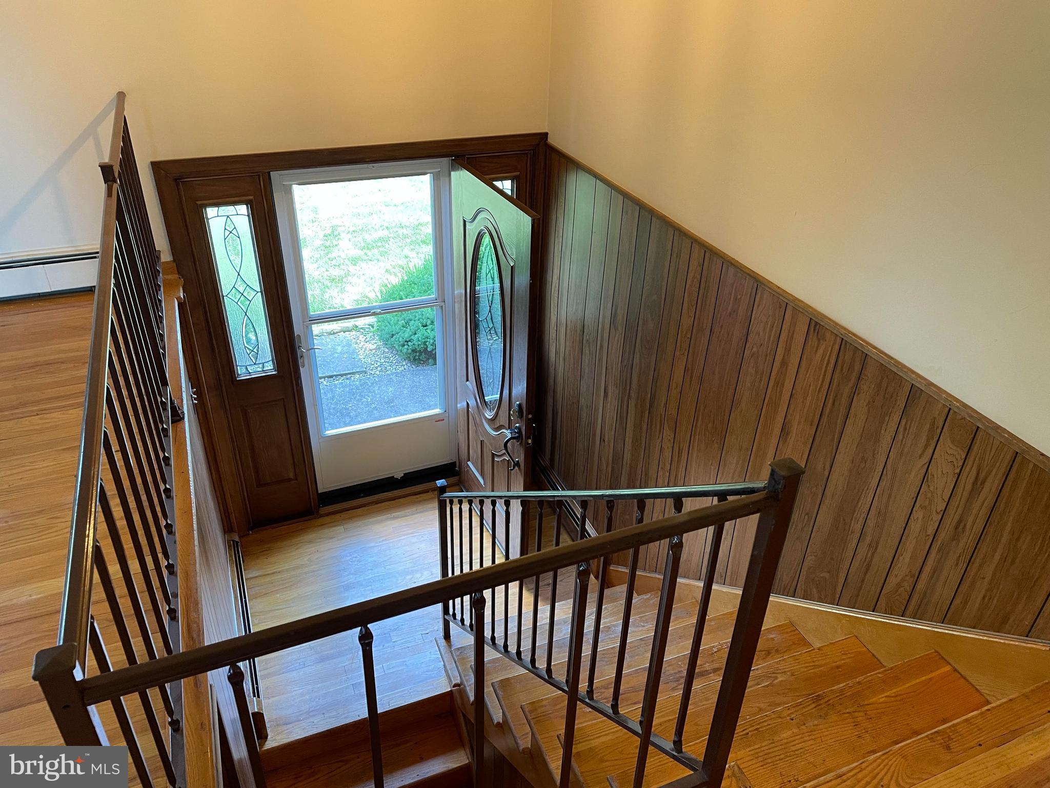 4607 Lynncrest Drive Hampstead, MD 21074 - Photo 6 of 17 Main Entrance Foyer