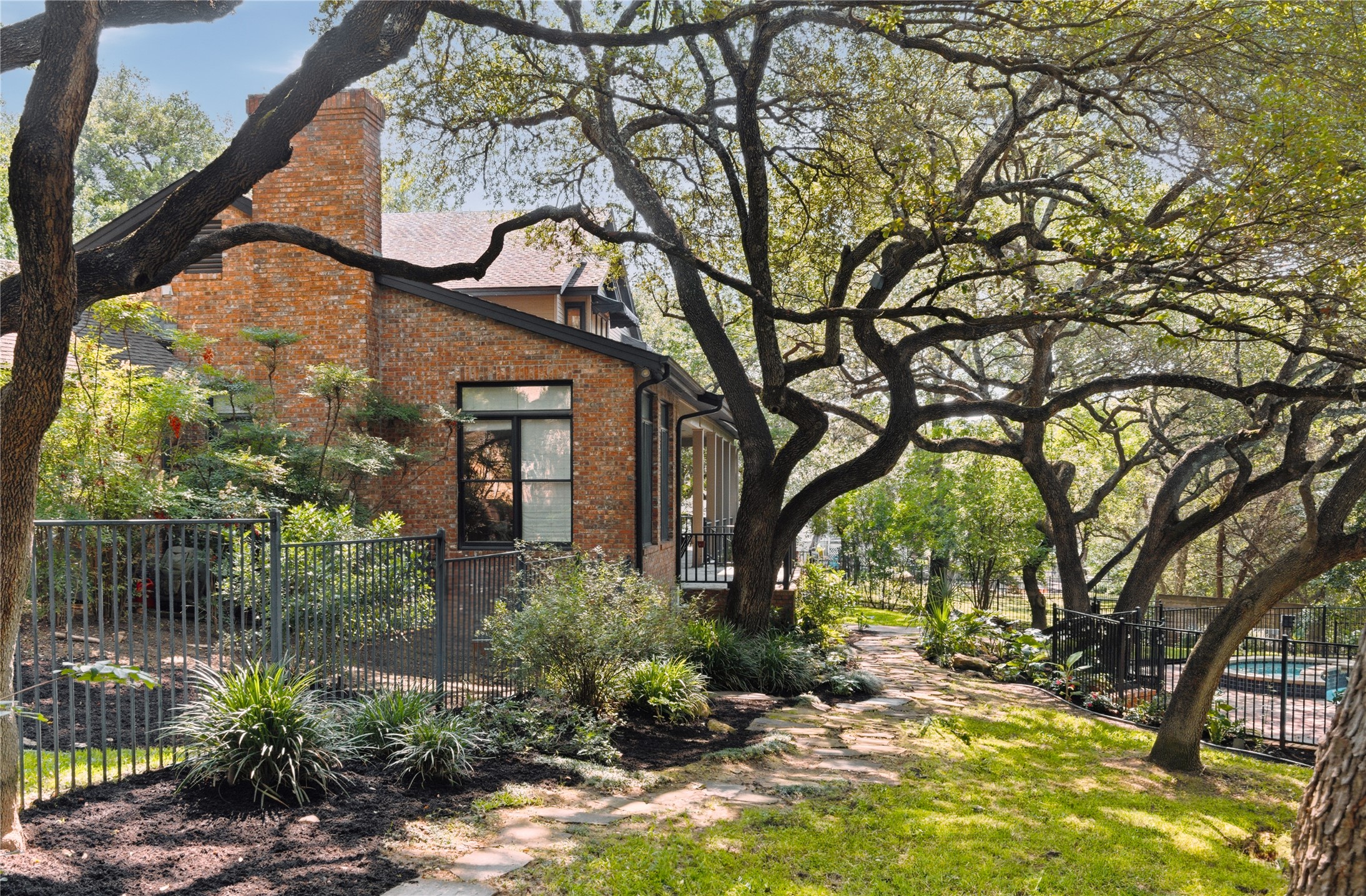 4209 Dunning Lane Austin, TX 78746 - Photo 39 of 40
