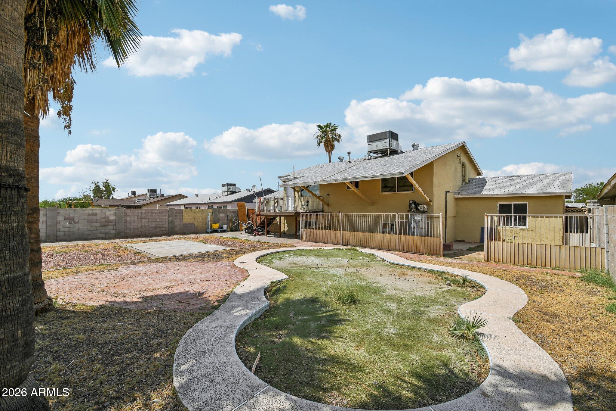 7607 West Osborn Road Phoenix, AZ 85033 - Photo 25 of 29 25-web-or-mls-W Osborn Rd-S1308-025