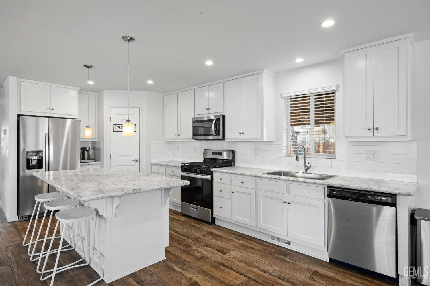 Undisclosed Address Taft, CA 93268 - Photo 19 of 42