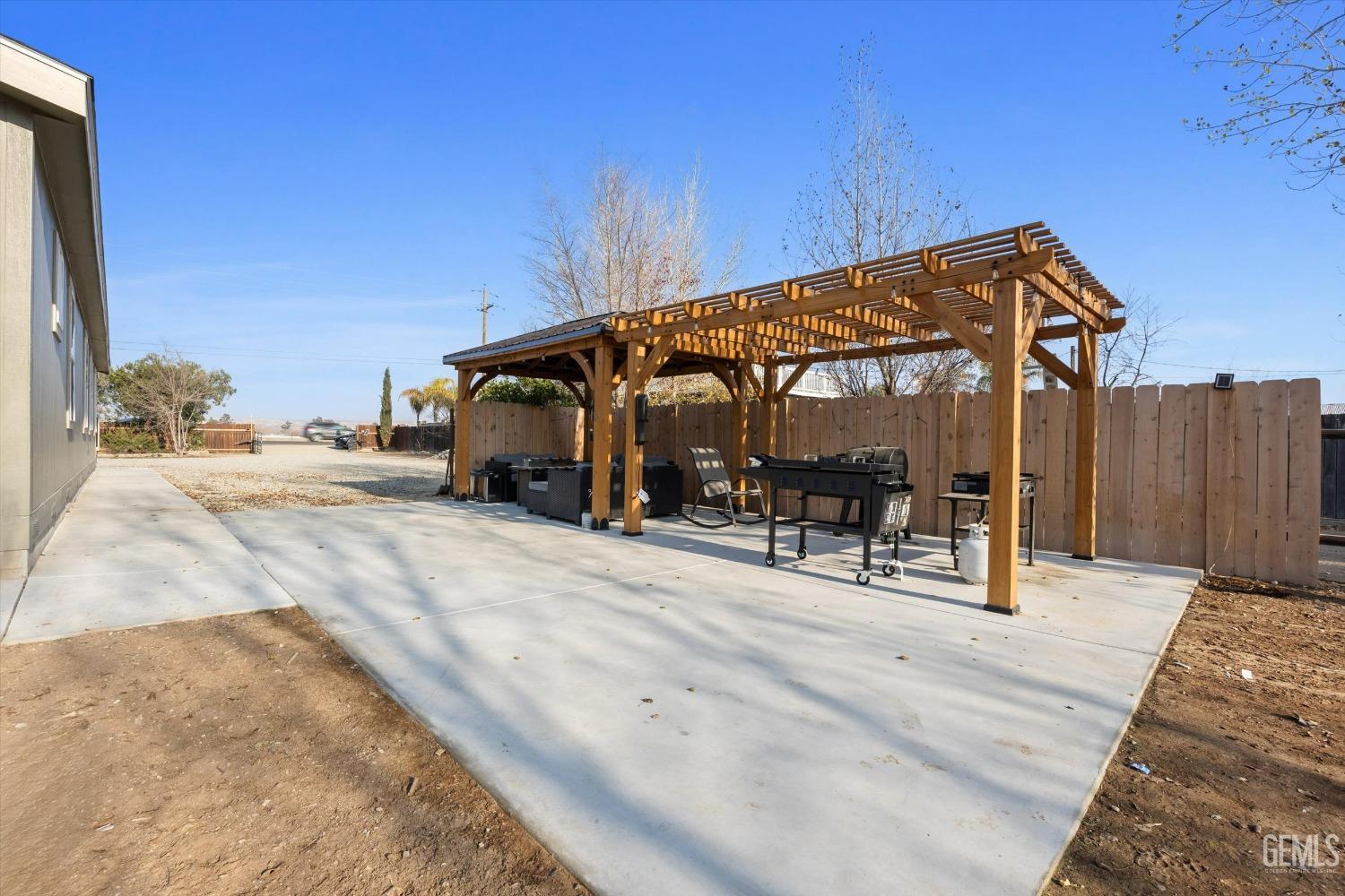 Undisclosed Address Taft, CA 93268 - Photo 32 of 42