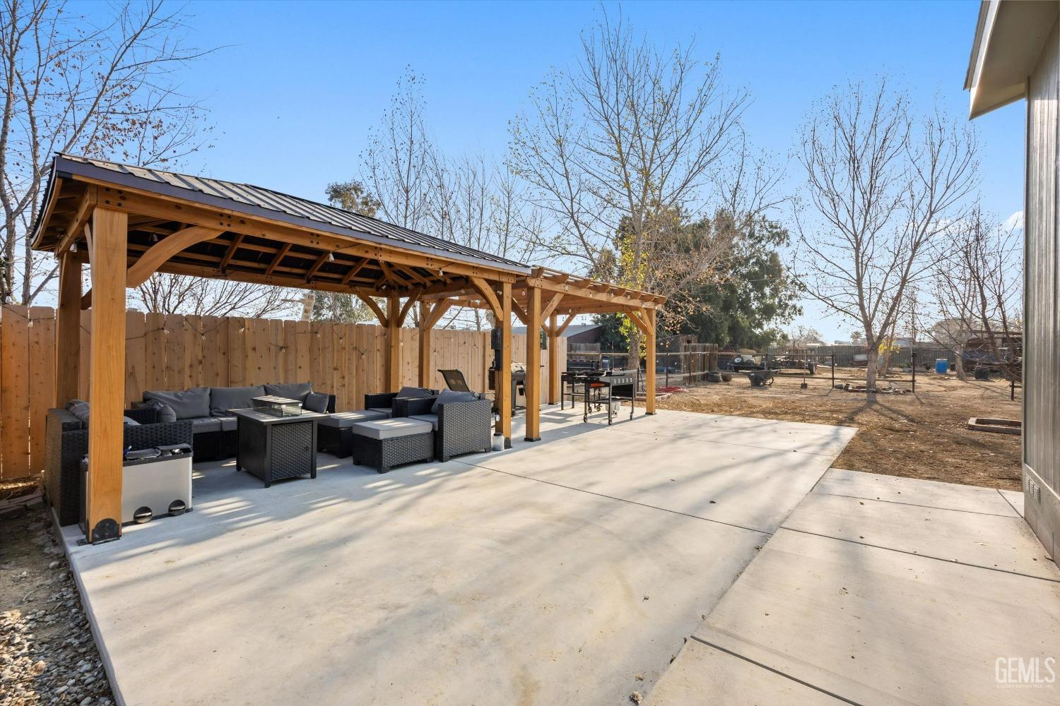 Undisclosed Address Taft, CA 93268 - Photo 33 of 42