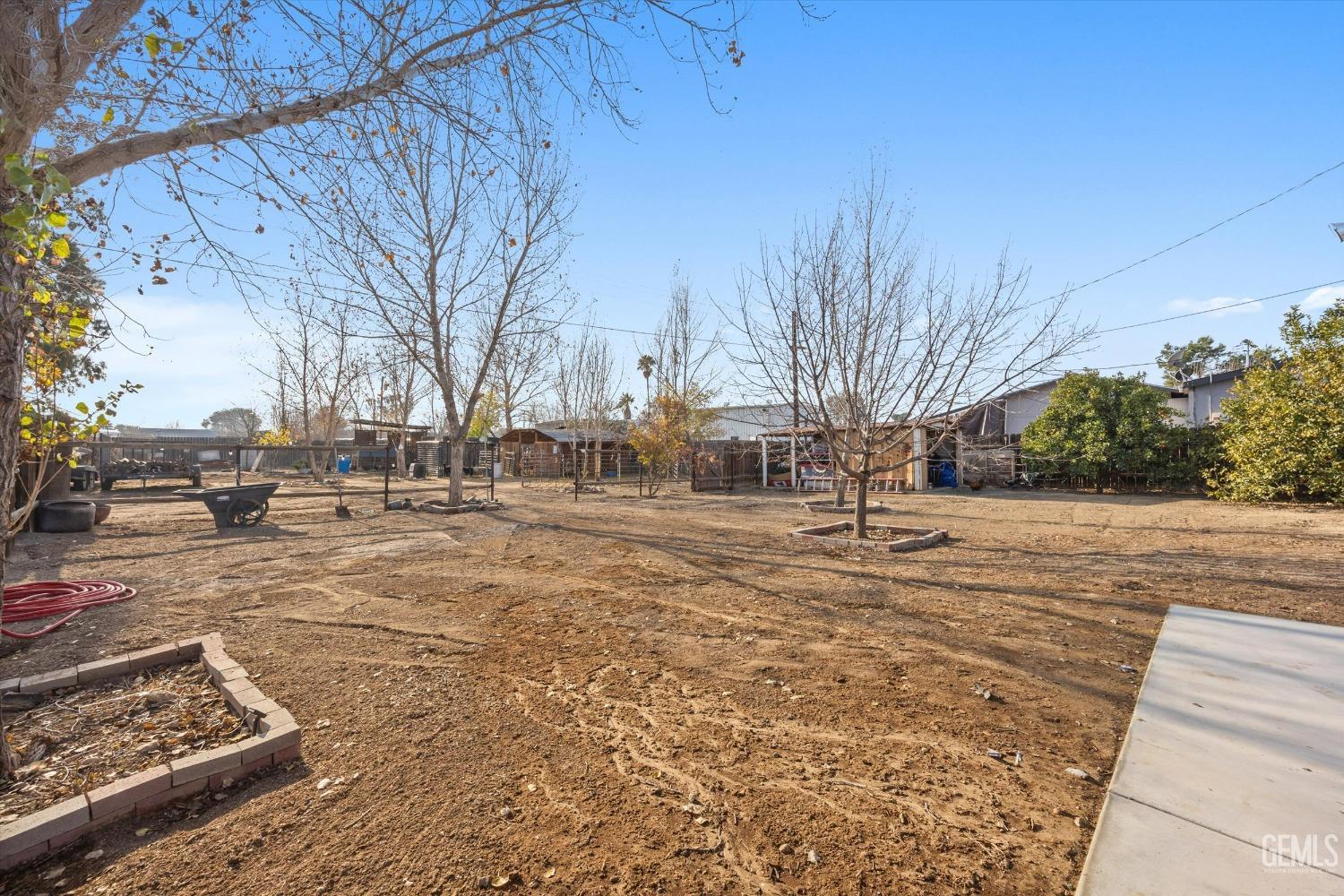 Undisclosed Address Taft, CA 93268 - Photo 34 of 42