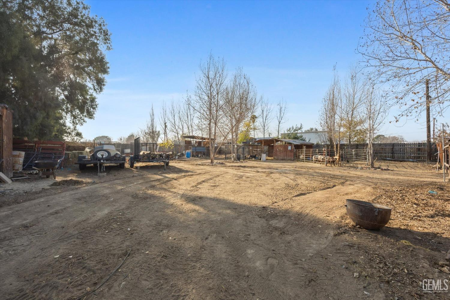 Undisclosed Address Taft, CA 93268 - Photo 38 of 42