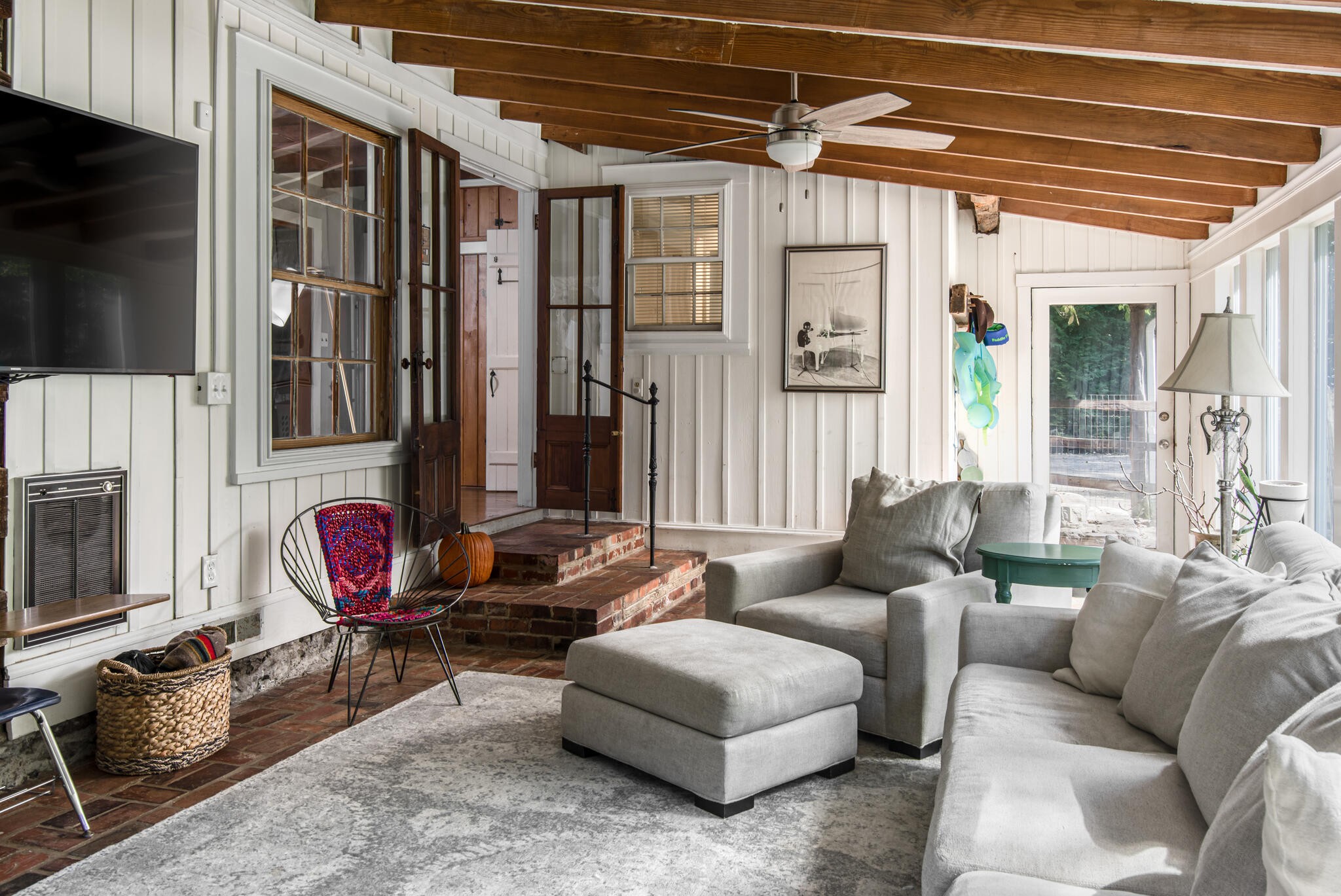 3815 Trimble Road Nashville, TN 37215 - Photo 14 of 31 a living room with furniture