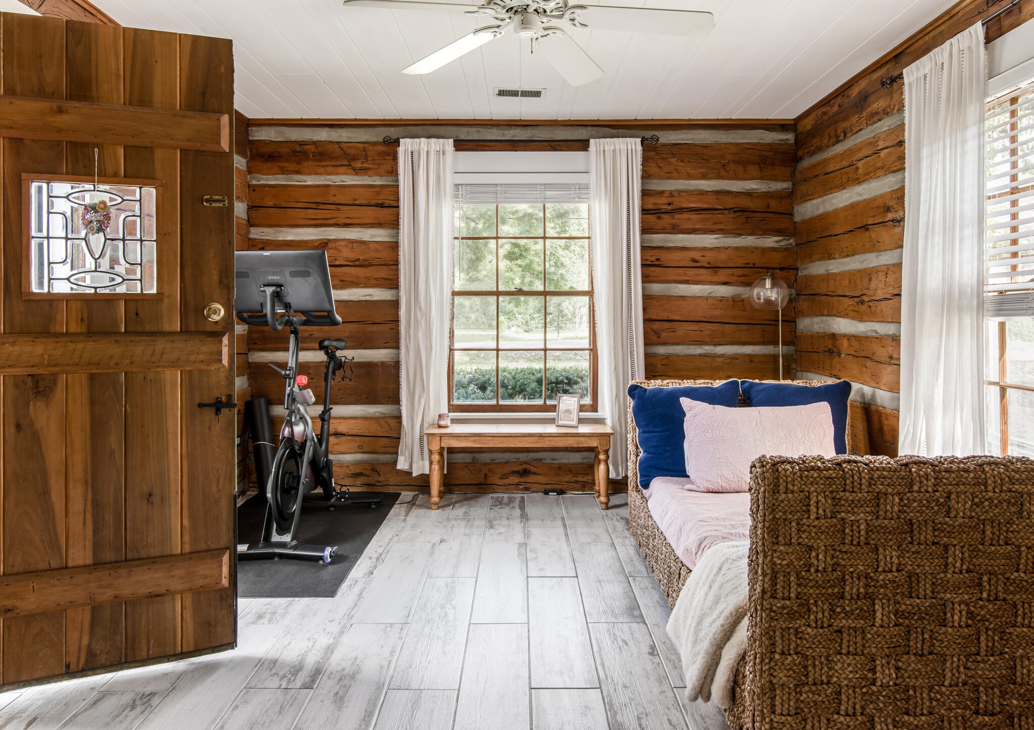 3815 Trimble Road Nashville, TN 37215 - Photo 21 of 31 a bedroom with a bed and a window