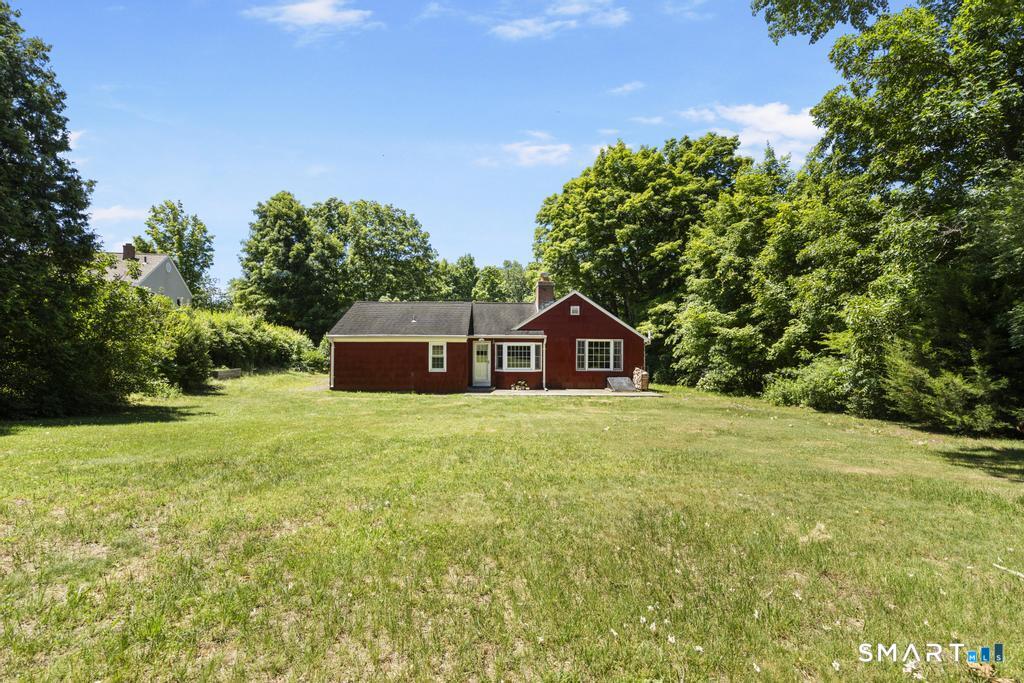 43 East Village Road Shelton, CT 06484 - Photo 32 of 40