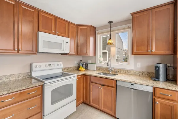 $749,900 | 1 Circuit Lane, Unit D, Watertown, MA 02472