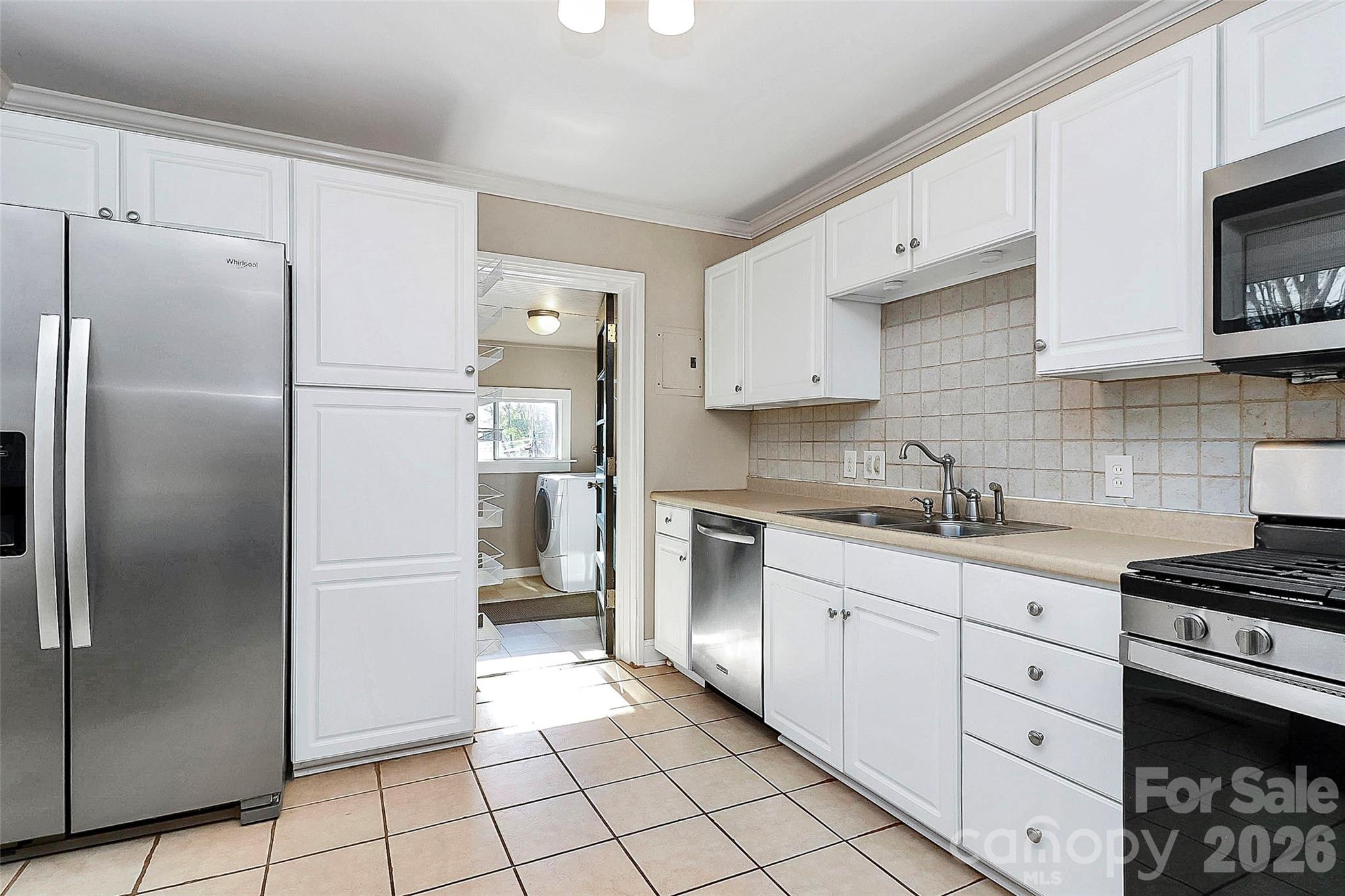 4411 Murrayhill Road Charlotte, NC 28209 - Photo 9 of 33