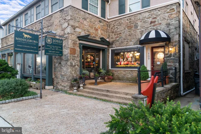 $2,290,000 | 35162 Notre Dame Lane, Middleburg, VA 20117