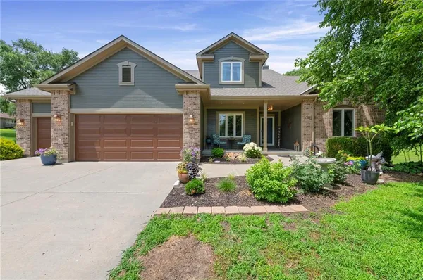$700,000 | 1812 North 150th Street, Basehor, KS 66007