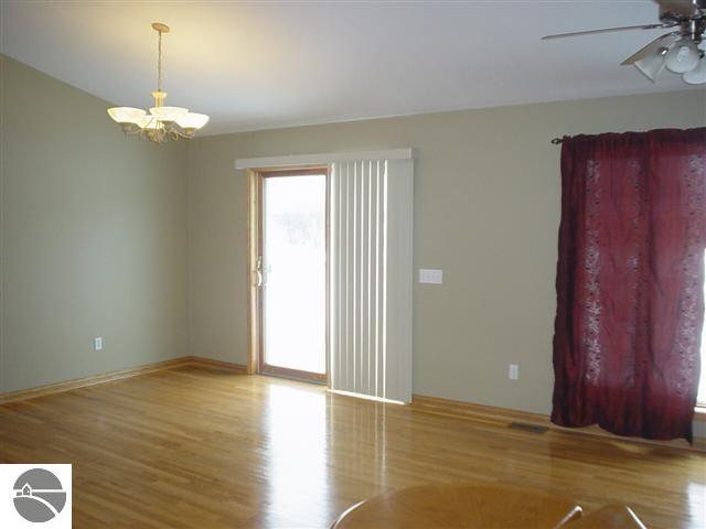 514 State Road West Branch, MI 48661 - Photo 5 of 24 1743034-4.JPG