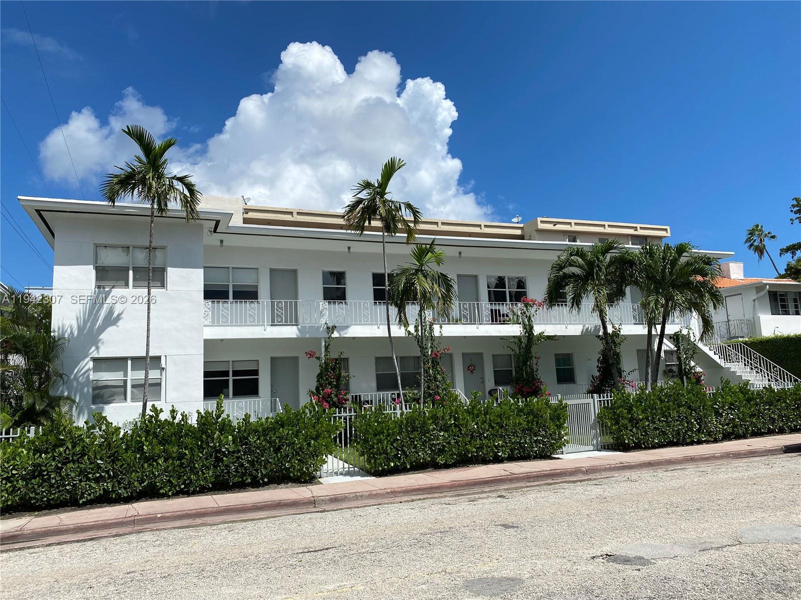 1011 9th Street, Unit 8 Miami Beach, FL 33139 - Photo 14 of 15 Front of the building