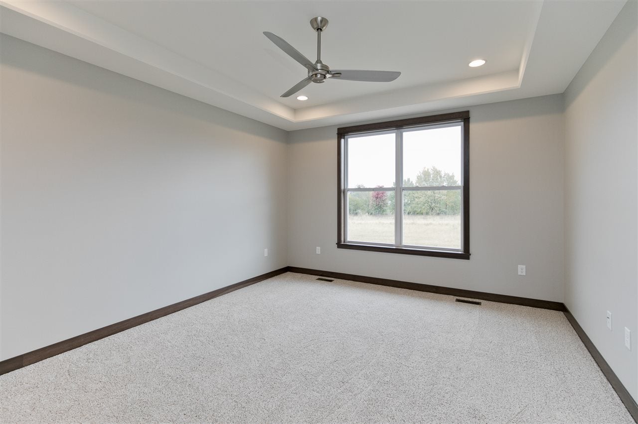 1945 Fox Ridge Ely, IA 52227 - Photo 28 of 44 Gallery Image 28
