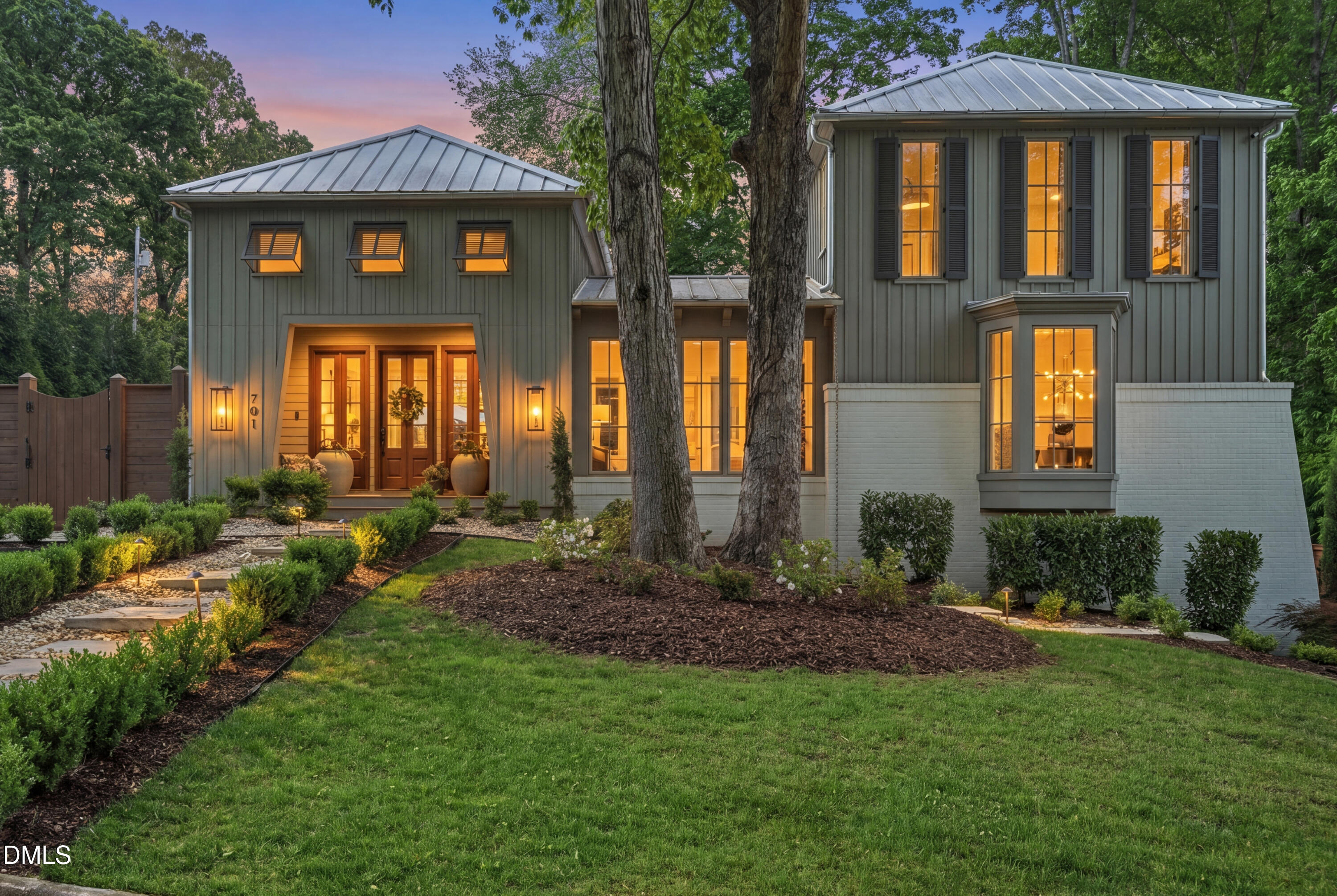 701 Catawba Street Raleigh, NC 27609 - Photo 2 of 11 Catawba Twilight-1