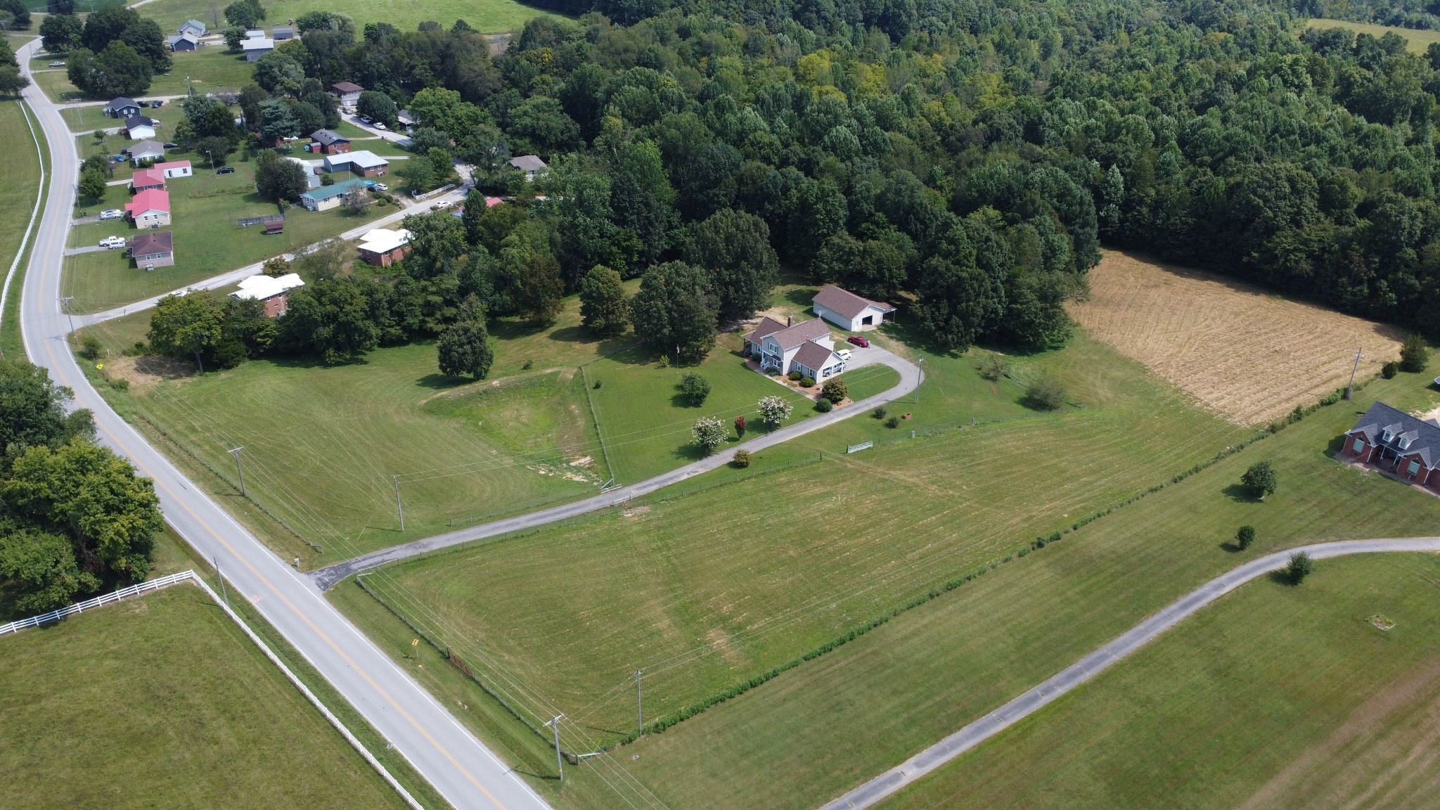 3 Carthage Road Red Boiling Springs, TN 37150 - Photo 2 of 15 a view of a back yard