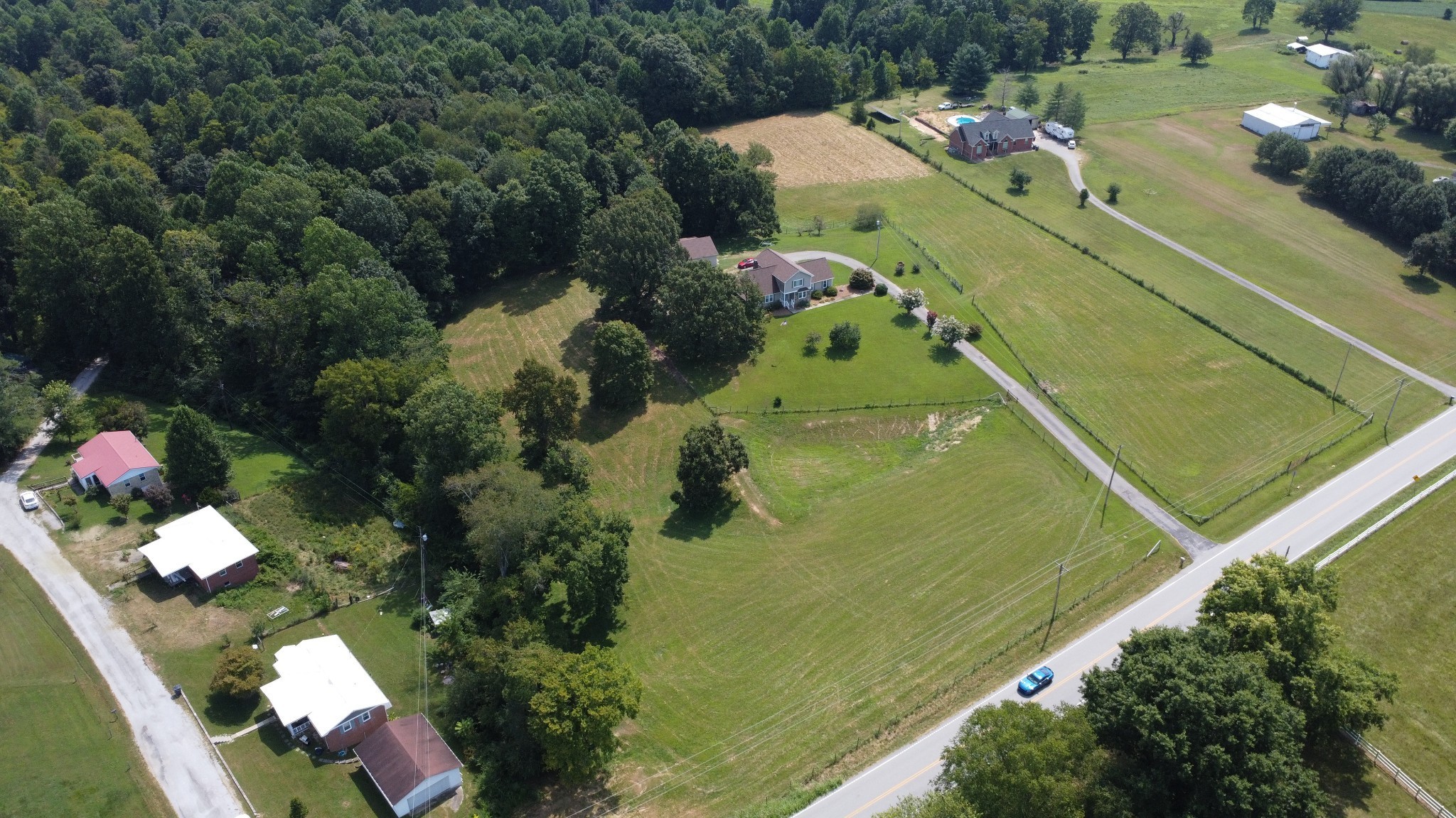3 Carthage Road Red Boiling Springs, TN 37150 - Photo 3 of 15 a bird view of a lake
