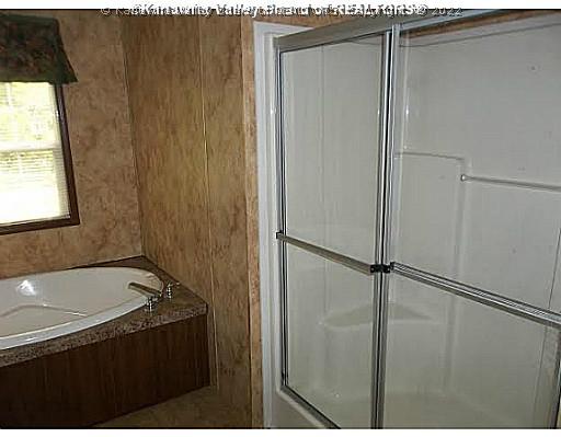 Main Level Bathroom.