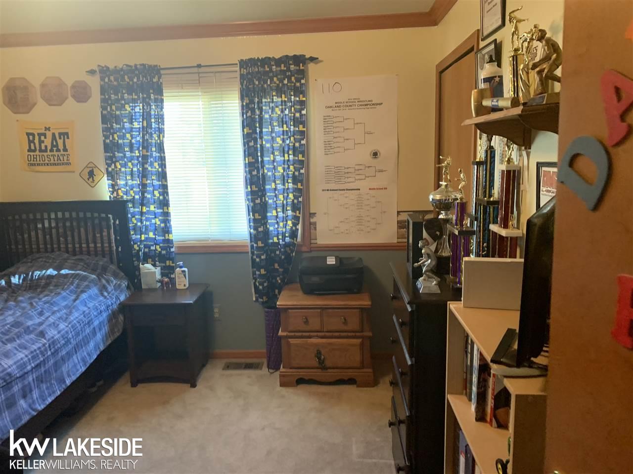 1567 Mack Road Leonard, MI 48367 - Photo 19 of 39 50024144-18.JPG
