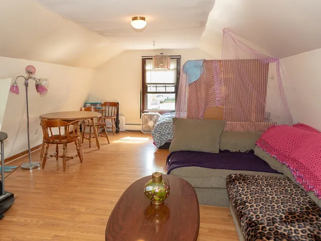 $1,575,000 | 407 Lafayette Road, Hampton, NH 03842