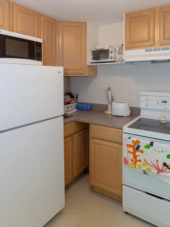 $1,575,000 | 407 Lafayette Road, Hampton, NH 03842