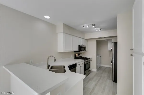 $1,967 | 2810 Briar Knoll Drive, Henderson, NV 89074