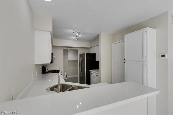 $1,967 | 2810 Briar Knoll Drive, Henderson, NV 89074