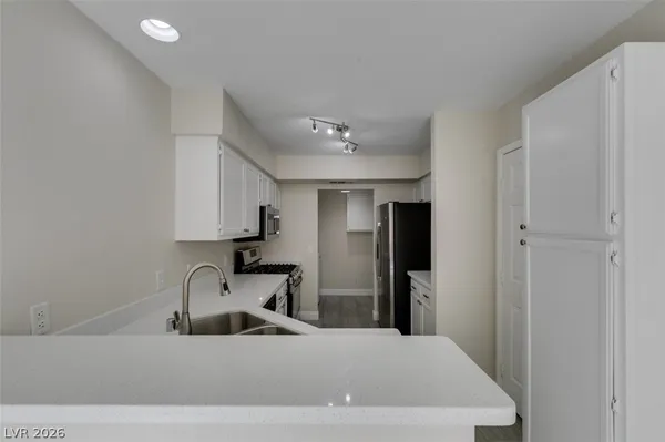 $1,967 | 2810 Briar Knoll Drive, Henderson, NV 89074