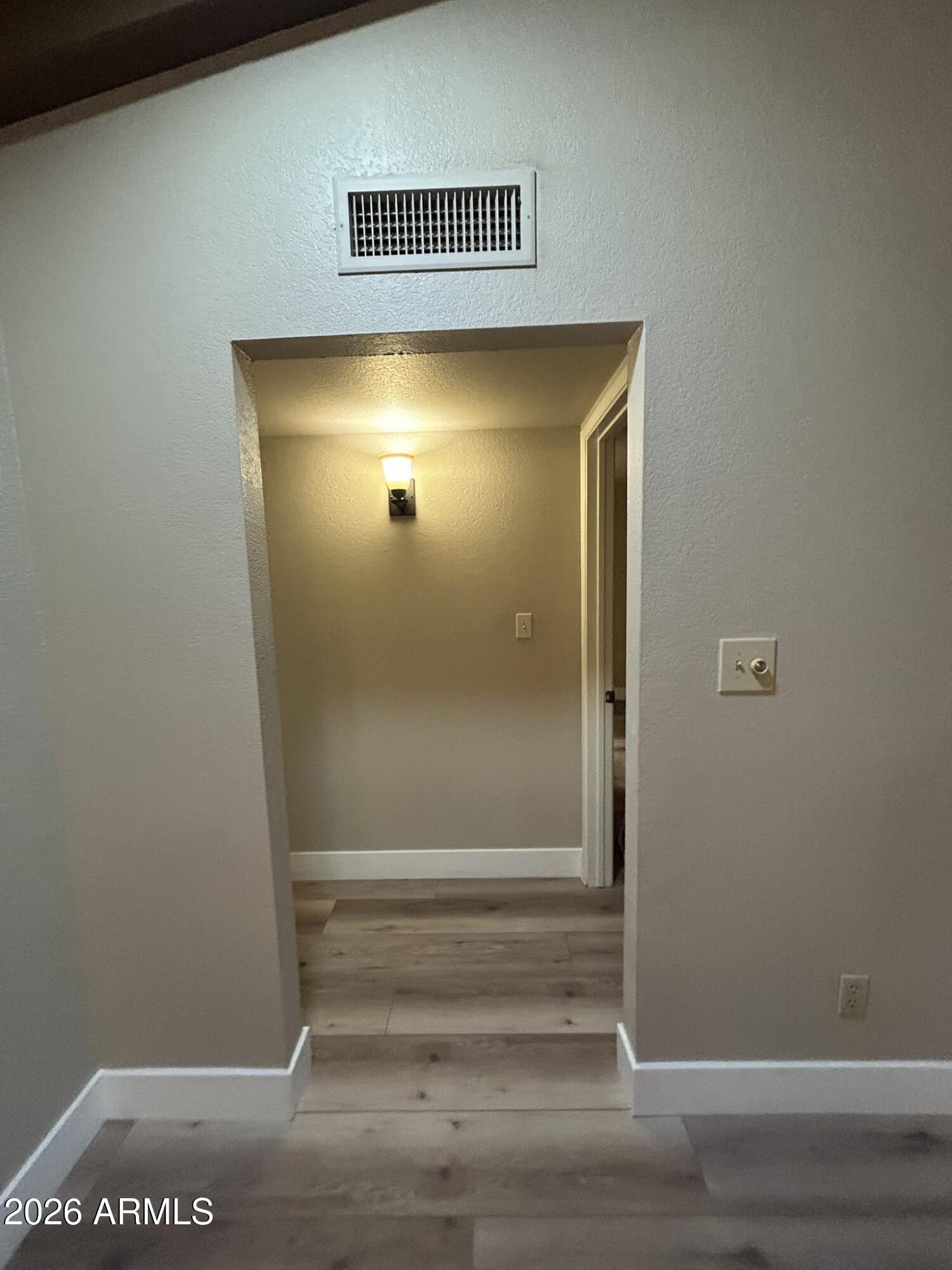 5100 North Miller Road, Unit 11 Scottsdale, AZ 85250 - Photo 22 of 43 f hallway