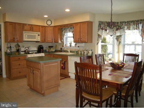 104 Ketch Road Manahawkin, NJ 08050 - Photo 4 of 12