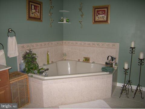 104 Ketch Road Manahawkin, NJ 08050 - Photo 10 of 12