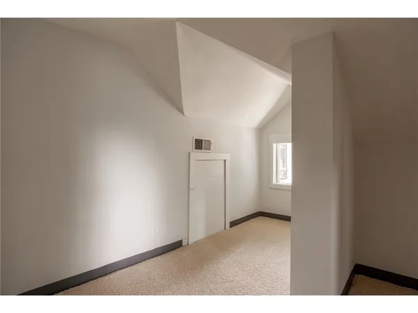 $1,850 | 1020 Wilson Avenue, St. Paul, MN 55106