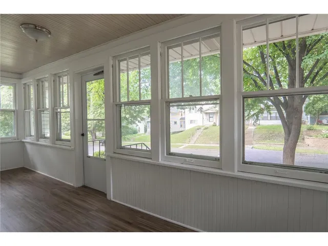 $1,850 | 1020 Wilson Avenue, St. Paul, MN 55106