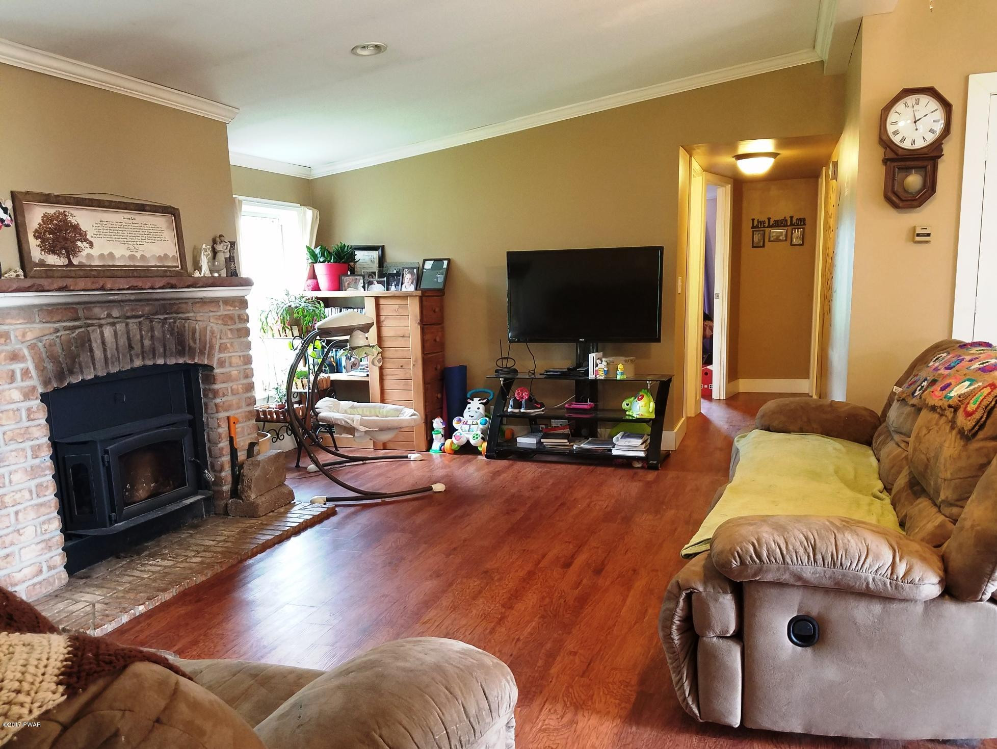 475 Atco Road Milanville, PA 18443 - Photo 12 of 32 living room