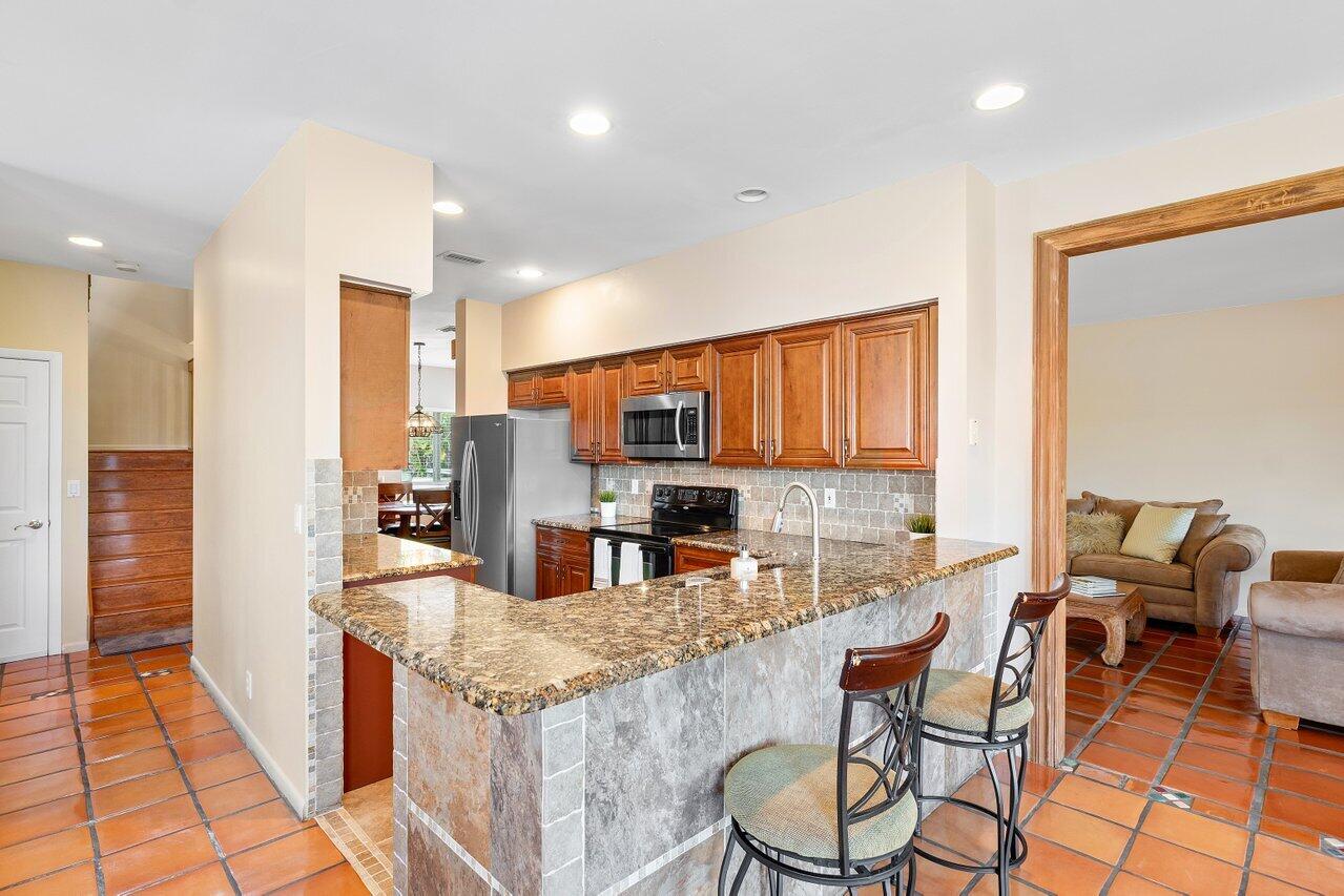 11211 Sandpoint Terrace Boca Raton, FL 33428 - Photo 14 of 33 016-11211SandpointTerrace-BocaRaton-FL-3