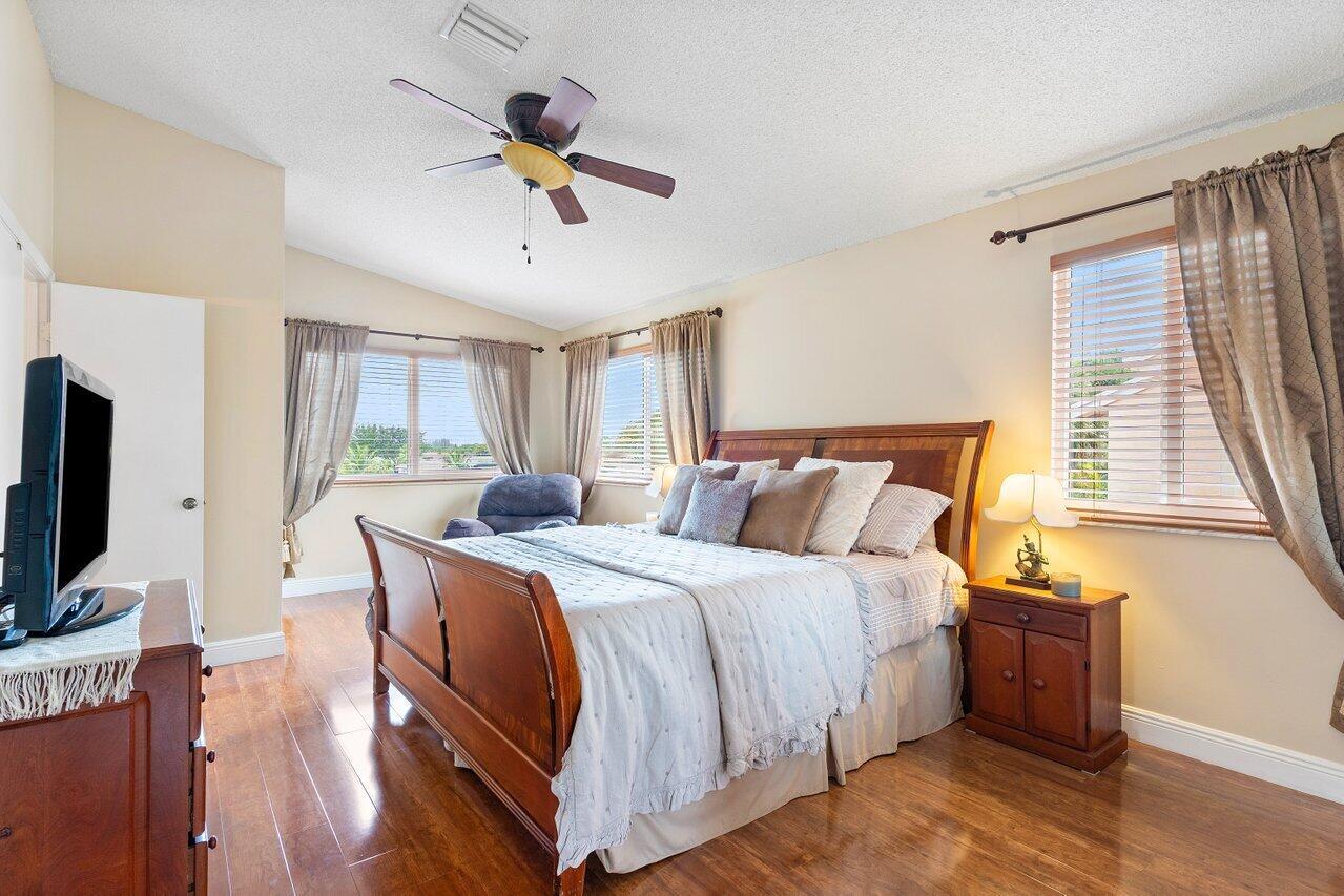 11211 Sandpoint Terrace Boca Raton, FL 33428 - Photo 16 of 33 025-11211SandpointTerrace-BocaRaton-FL-3
