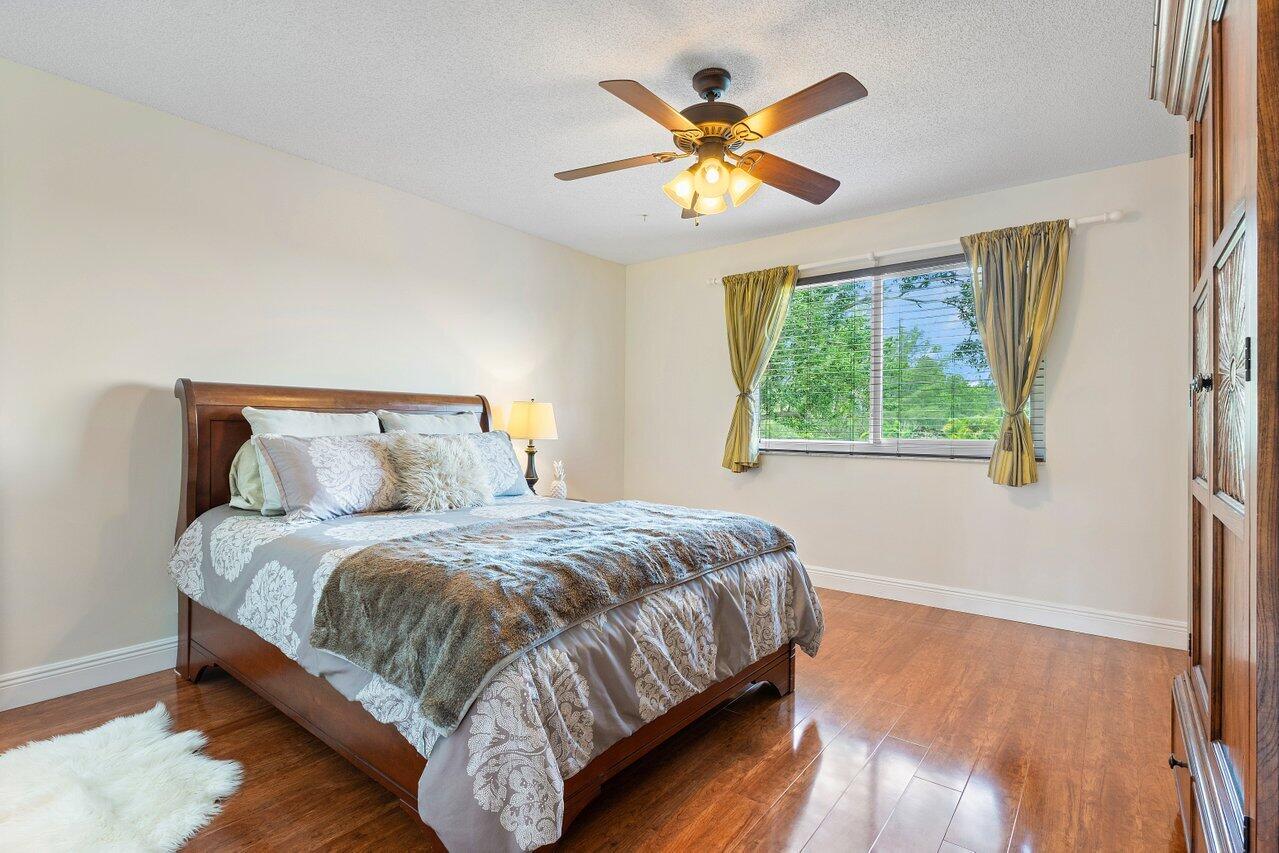11211 Sandpoint Terrace Boca Raton, FL 33428 - Photo 19 of 33 033-11211SandpointTerrace-BocaRaton-FL-3