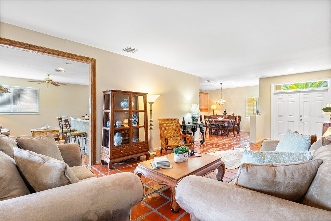 11211 Sandpoint Terrace Boca Raton, FL 33428 - Photo 7 of 33 010-11211SandpointTerrace-BocaRaton-FL-3