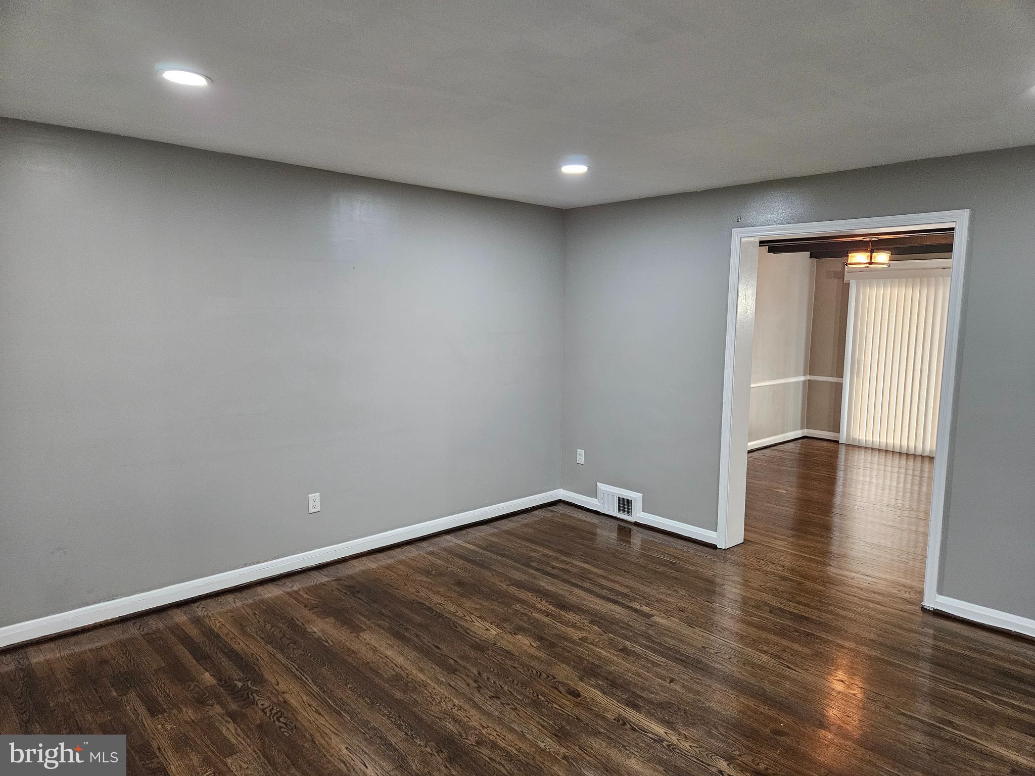 1285 Cedarcroft Road Baltimore, MD 21239 - Photo 3 of 20