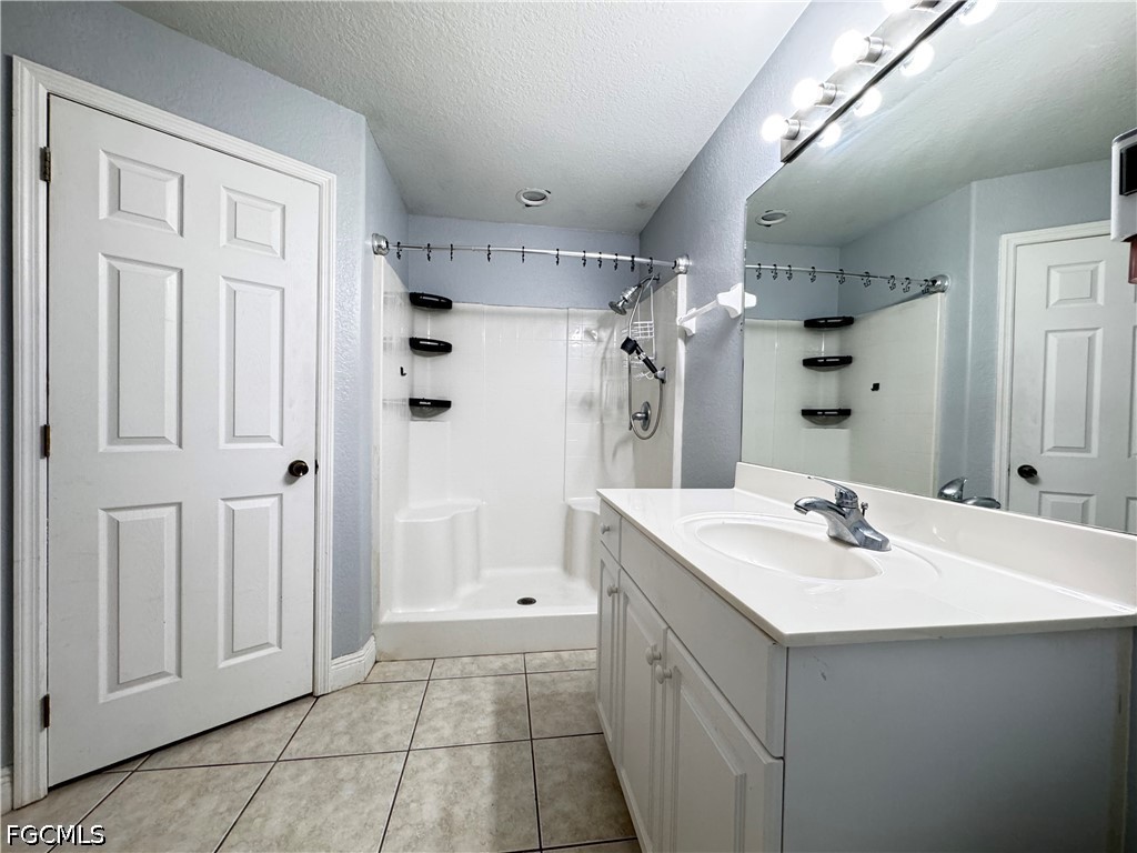 4606 30th Street Southwest Lehigh Acres, FL 33973 - Photo 11 of 14