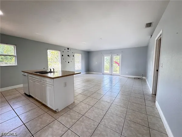 $1,500 | 4606 30th Street Southwest, Lehigh Acres, FL 33973
